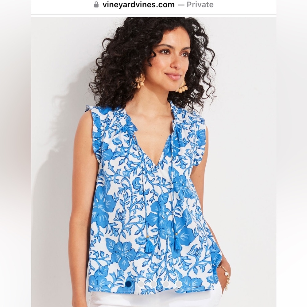 Like new Vineyard Vines Morada Floral Ruffle Popover